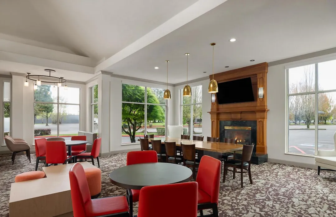 Hilton Garden Inn Portland Airport-1