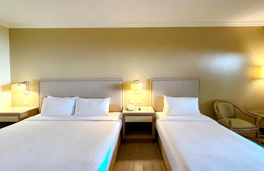 Taal Vista Hotel-1