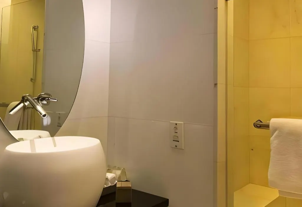 Padma Hotel Bandung-1