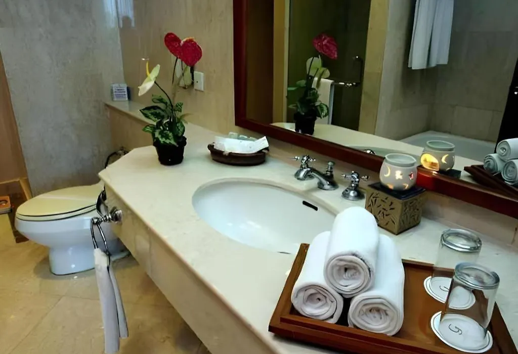 Makassar Golden Hotel-1