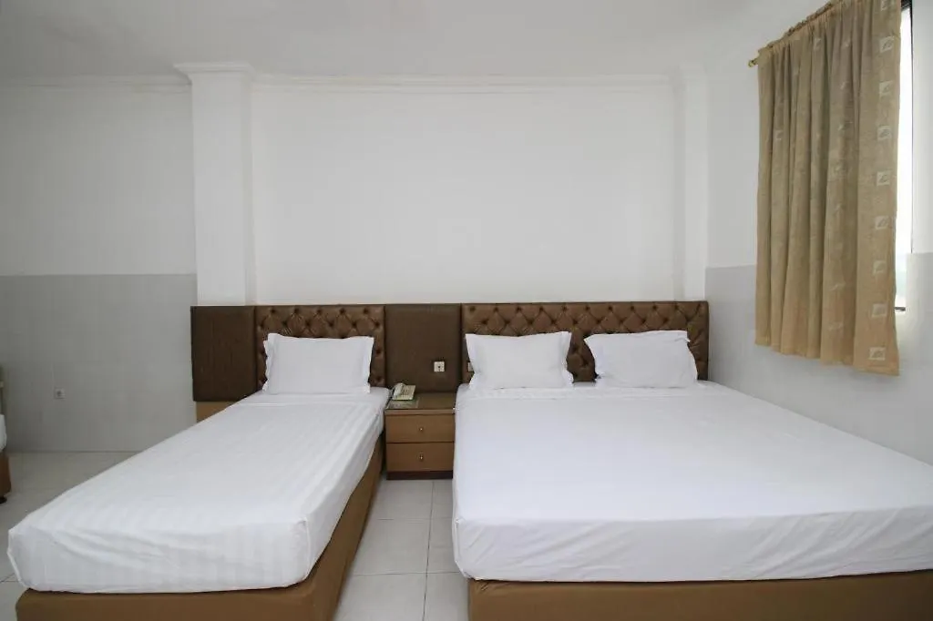 Metro Hotel-1