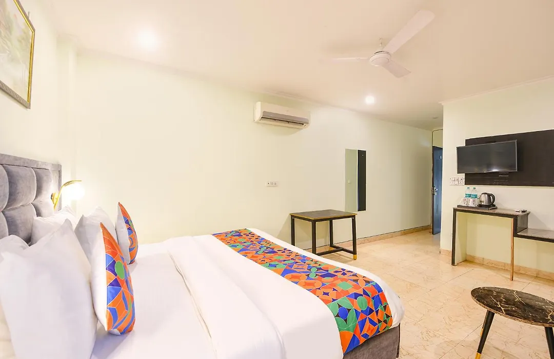 Sumedha Elegance Near Medanta Hospital Gurugram-1