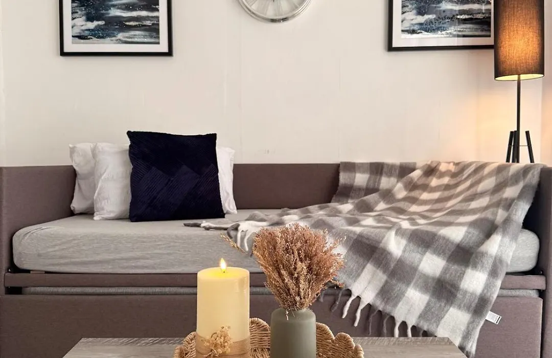 Flat In Manchester - Dudleys Dove-1