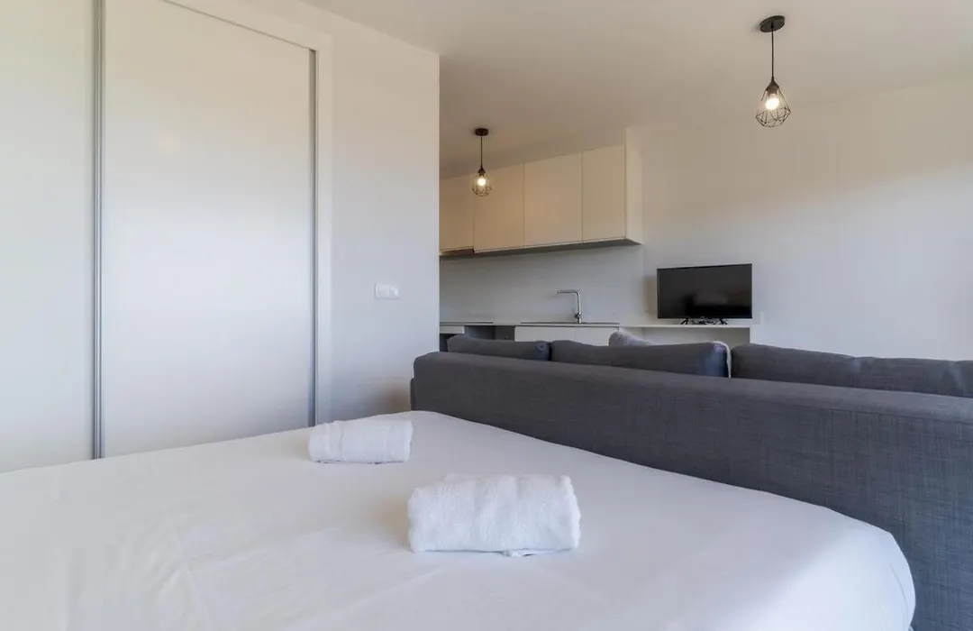 Fenix III Ac, Parking & Near Beaches-1