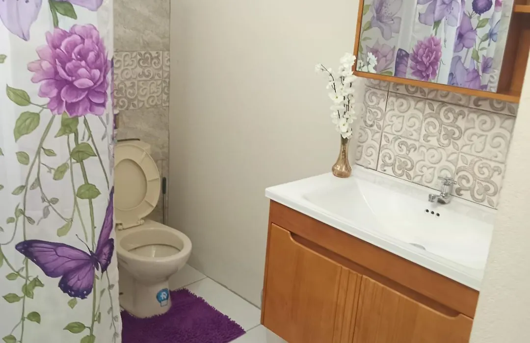 Dede'S Place-1
