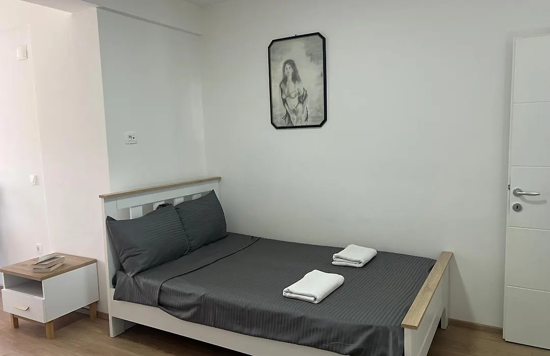 Blue Lake Apartment Premium Lakeview-1
