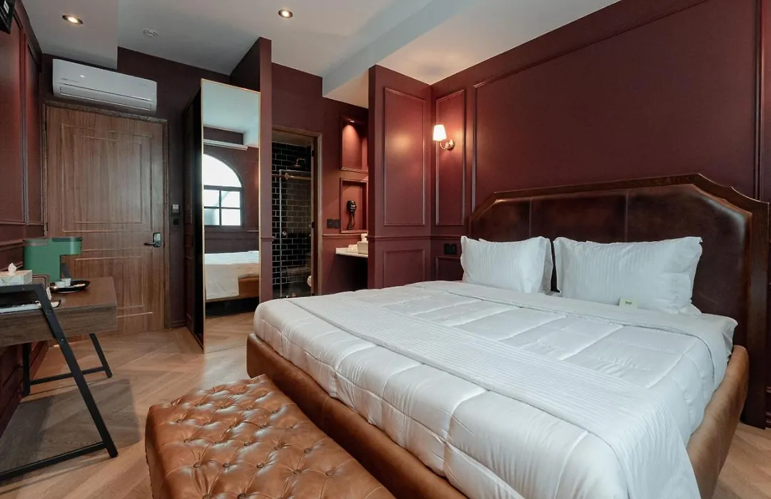 The Ruby Suite Luxury Room-1