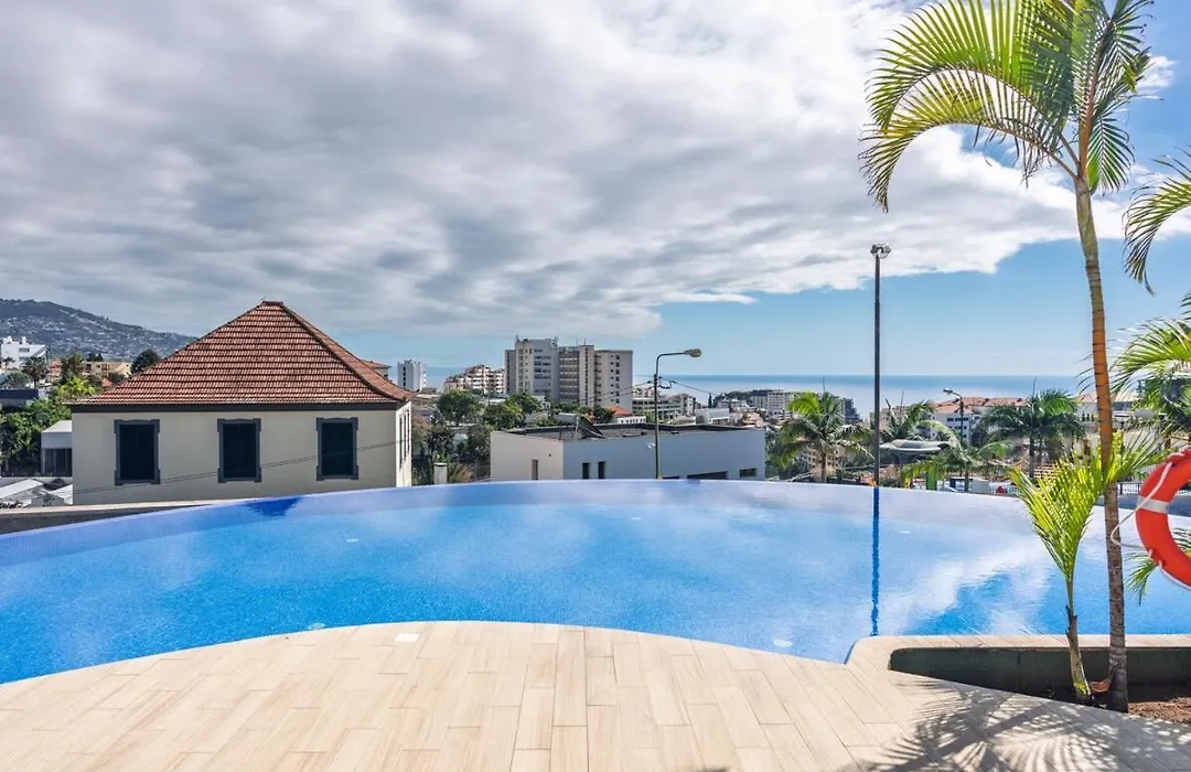 Golden View Funchal Pools, Parking & Comfort-1