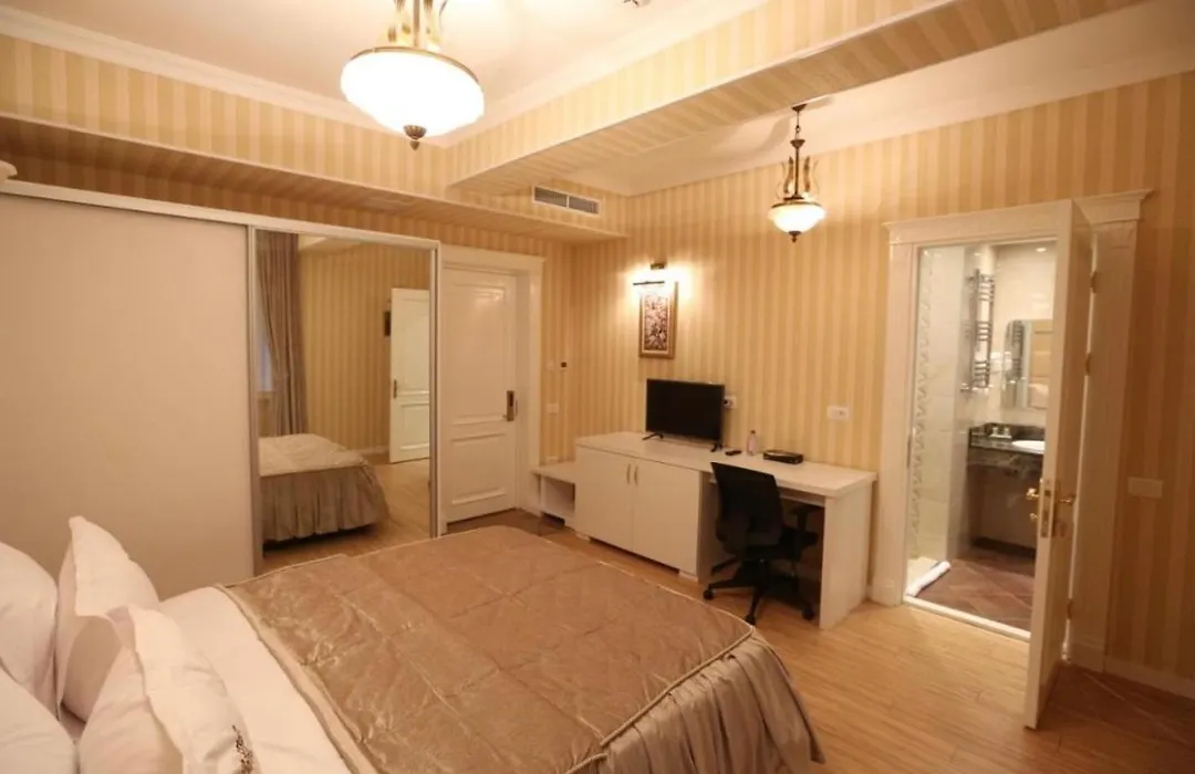 By Mirror Group Hotels-1