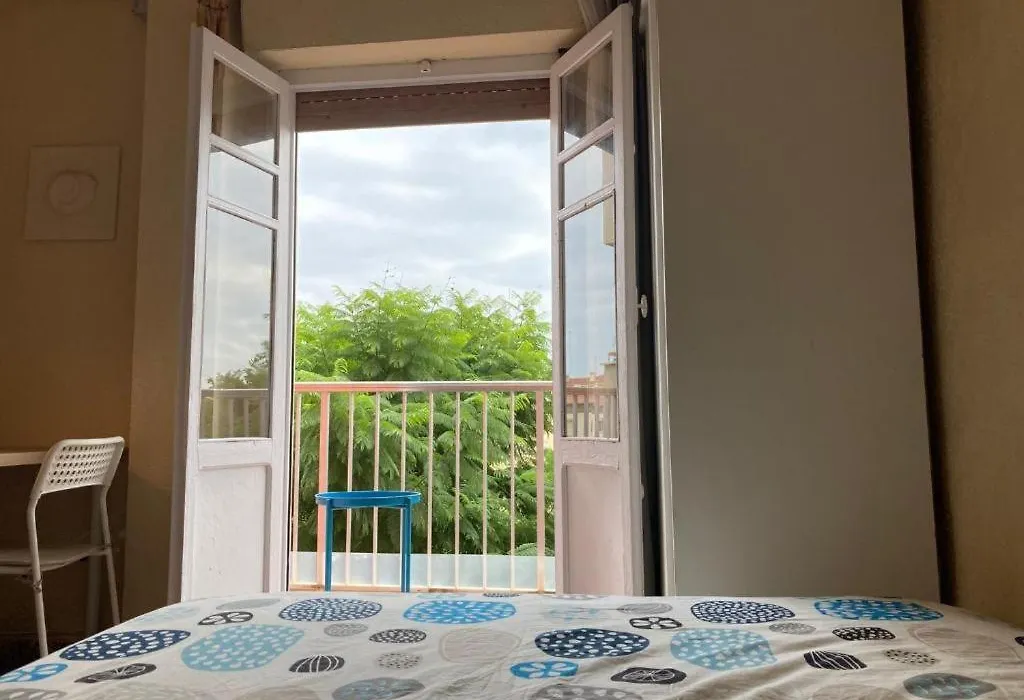 Mediterraneo Rooms Shared Flat 7Min Beach Las Arenas Rent More 10 Days-1