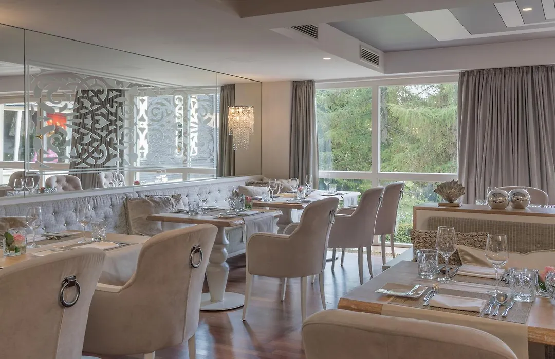 Parkhotel Adler-1