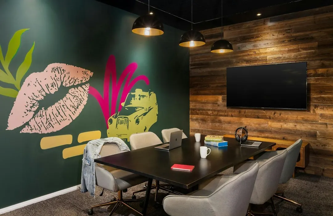 Moxy Belfast City-1