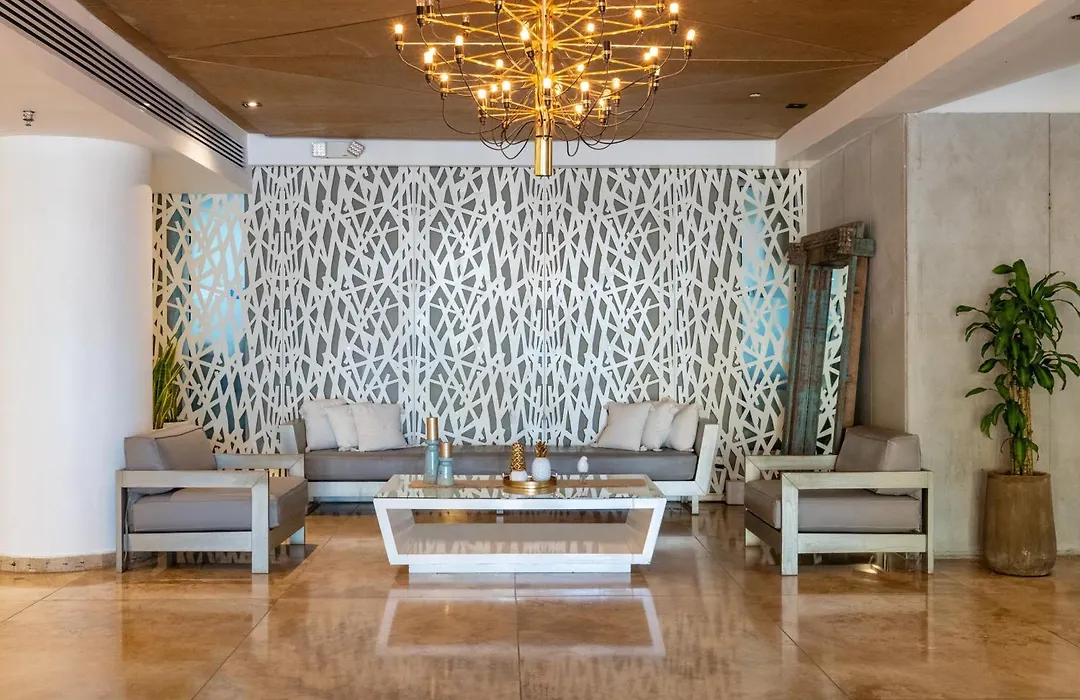 Ghl Arsenal Hotel-1