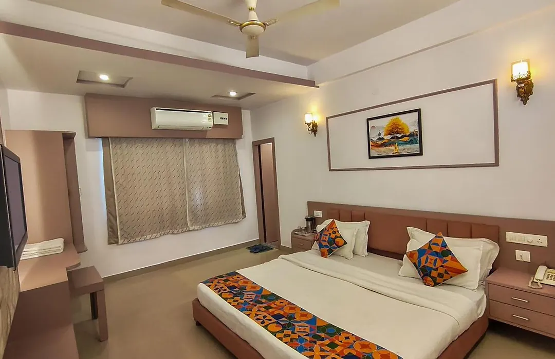 Hotel Omni Plaza-1