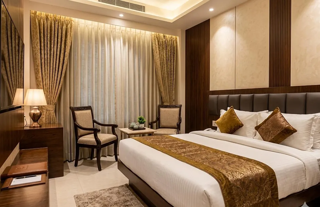 Hotel Raj Mahal Inn 2 Min Walk From New Delhi Railway Station-1