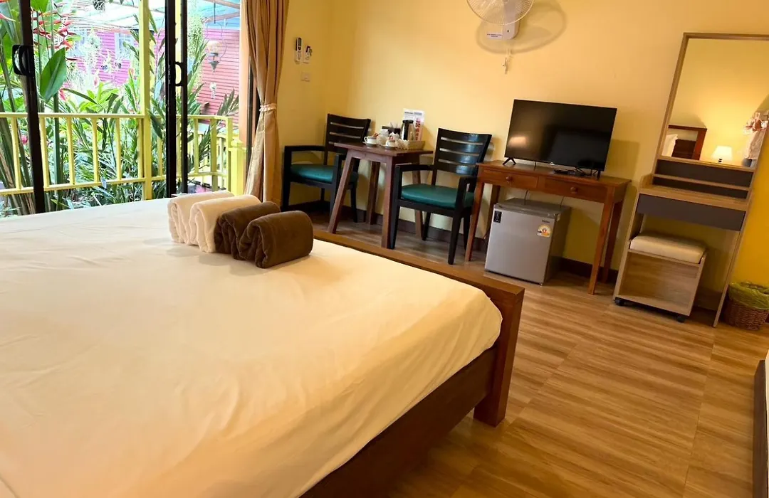 Chaweng Bliss Bungalow-1