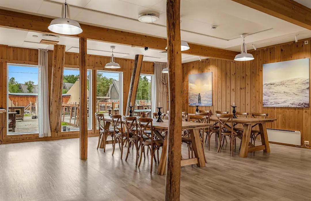 Forest Suites By Holmen Husky-1