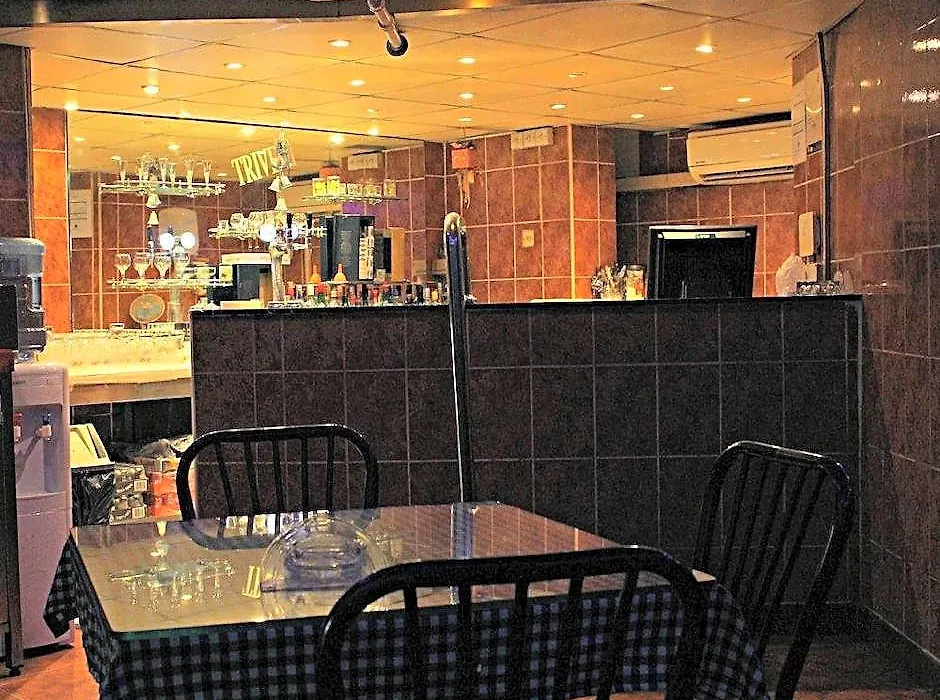 Emirates Plaza Hotel-1