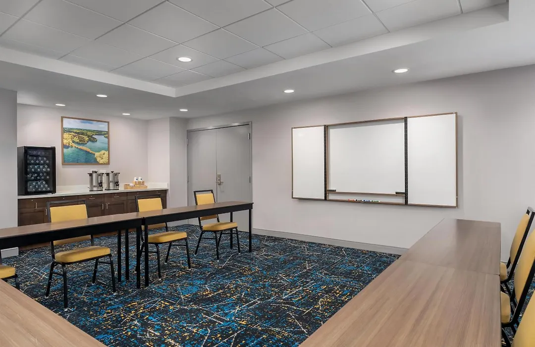 Hampton Inn Baltimore Bayview Campus-1