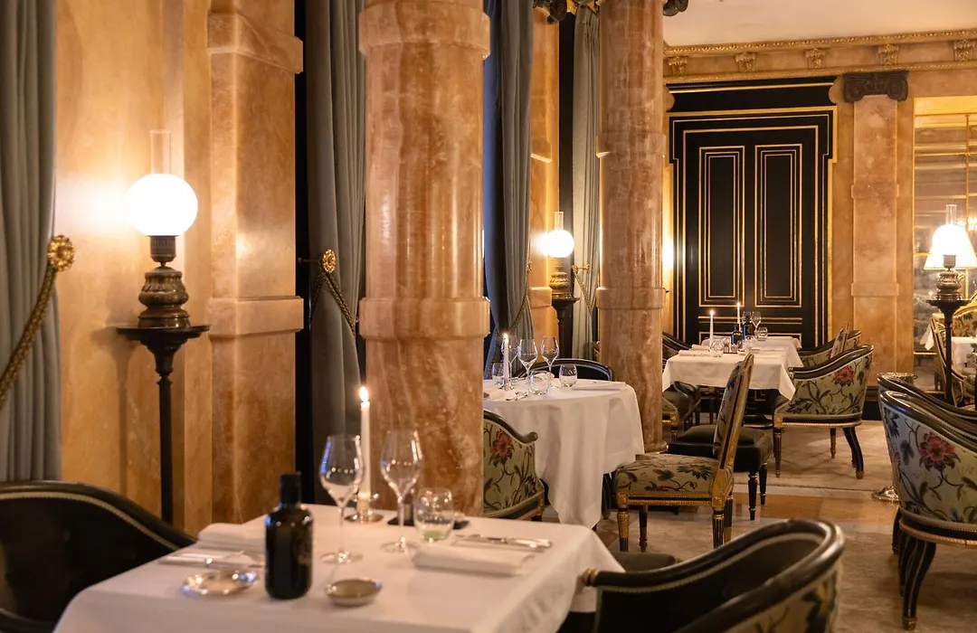 La Reserve Paris Hotel & Spa-1