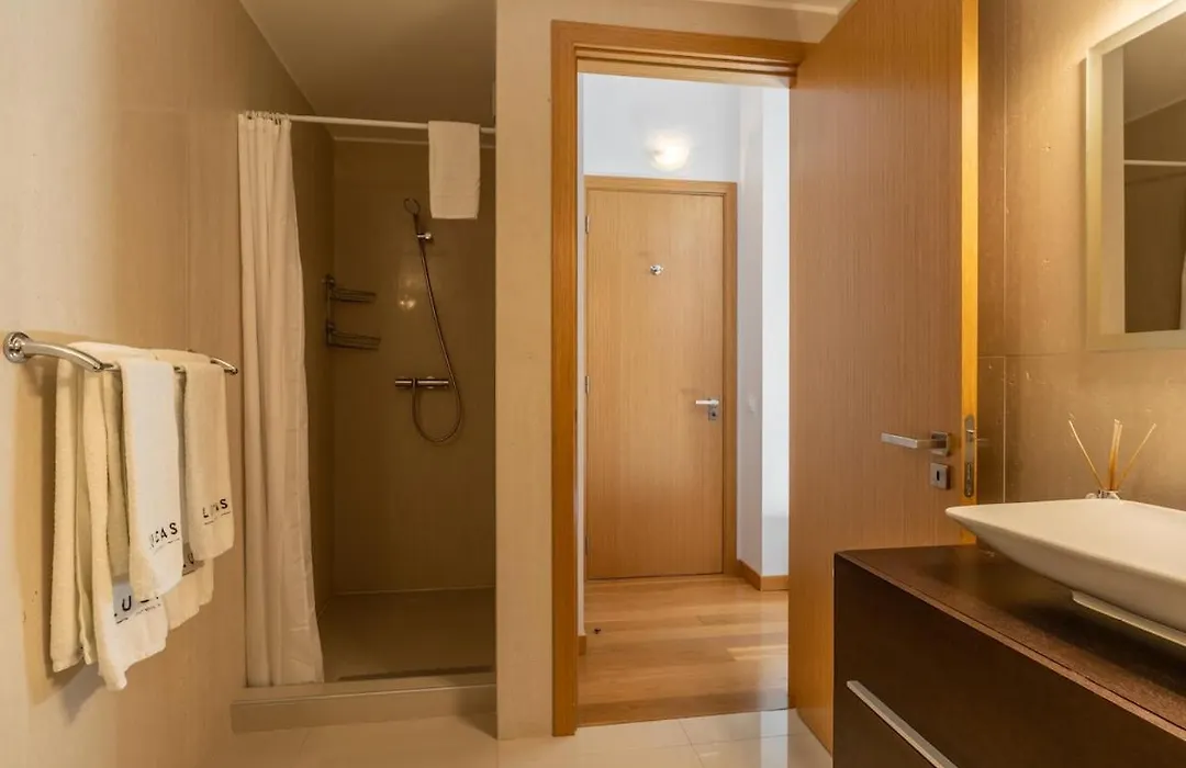 Santa Luzia Funchal View 2Br Pool, Ac & Parking-1