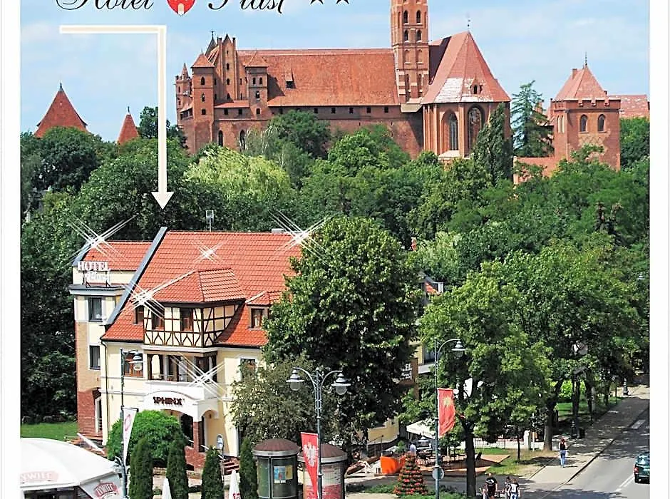 Hotel Piast Przy Zamku-1