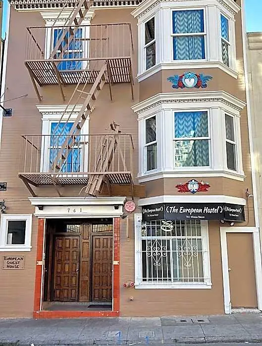 European Hostel-1
