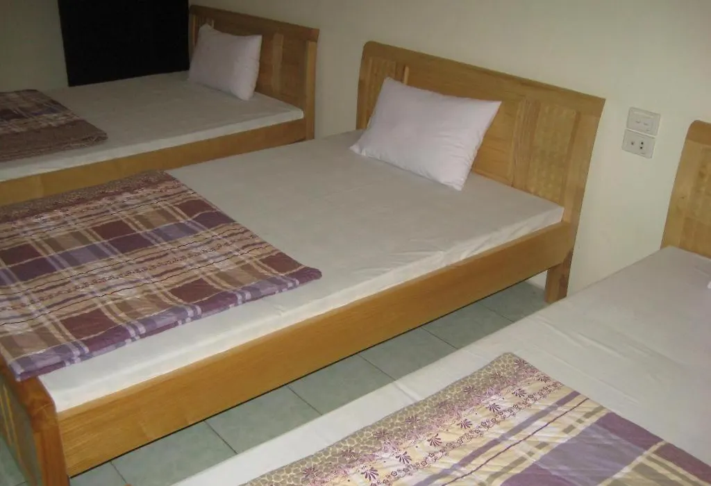 Ho Tay Hotel-1