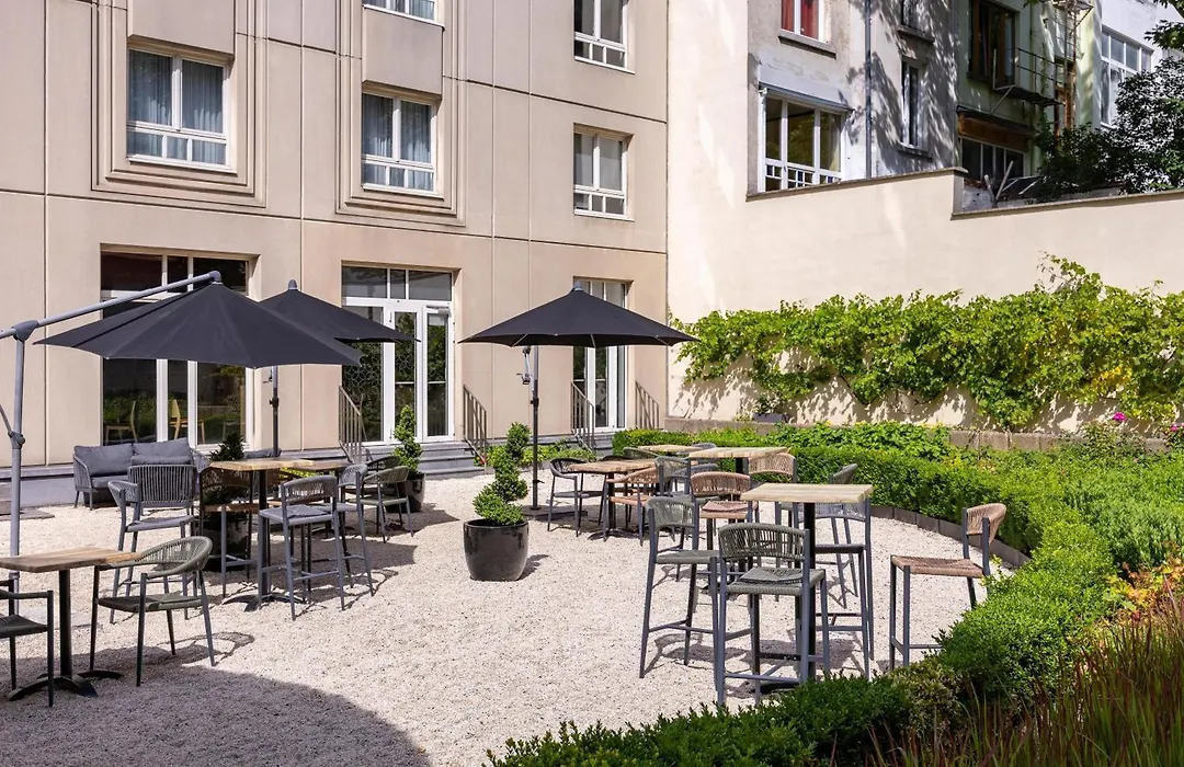 Hilton Garden Inn Brussels City Centre-1
