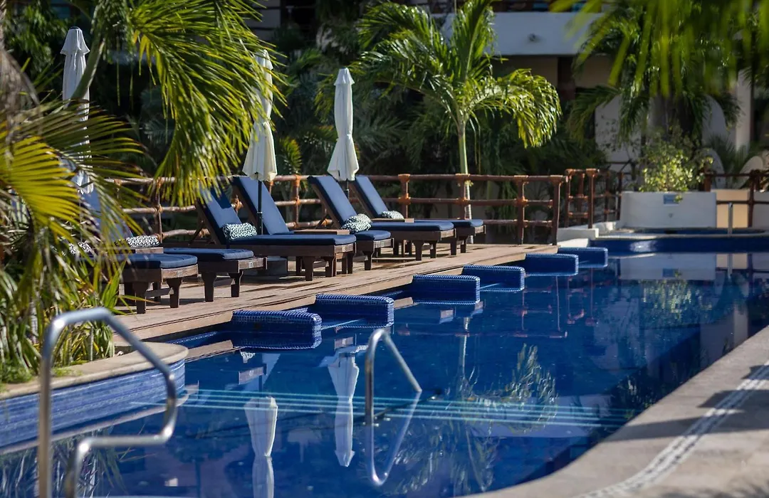 Porto Playa Condo Hotel And Beach Club-1