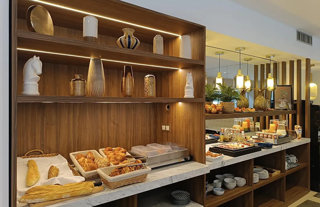 Le Cetai Cannes Beach Hotel-1