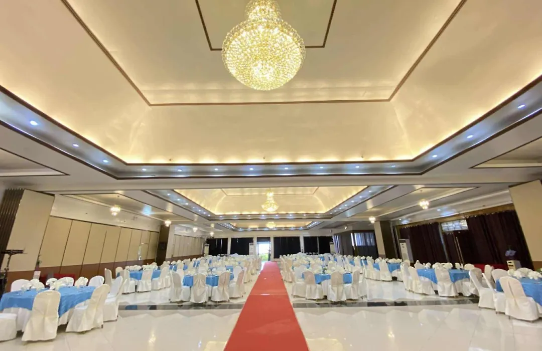 A&A Plaza Hotel-1