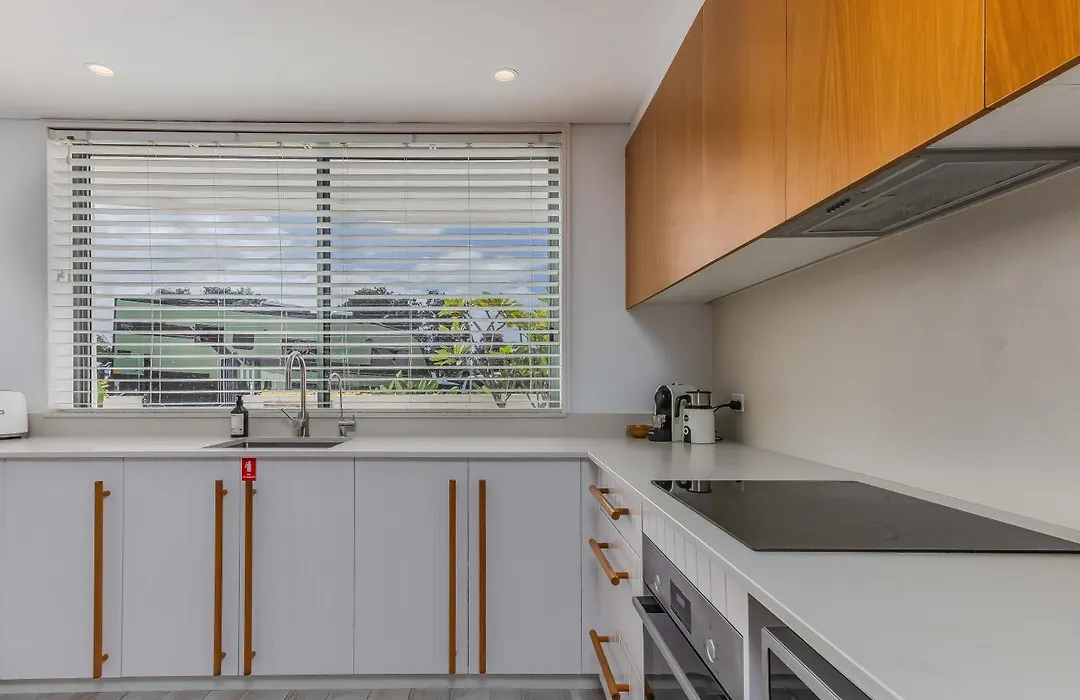 Bay Royal Apartments-1