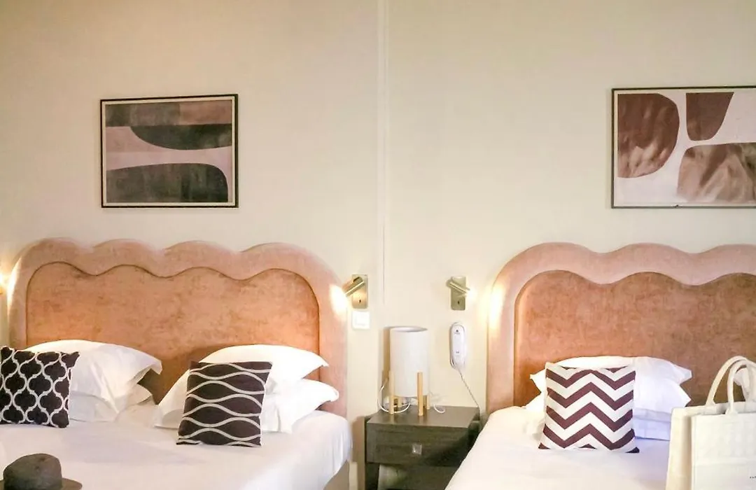 Hotel Restaurant Christophe Colomb-1