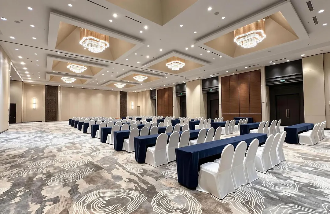 Radisson Hotel Tianjin Aqua City-1