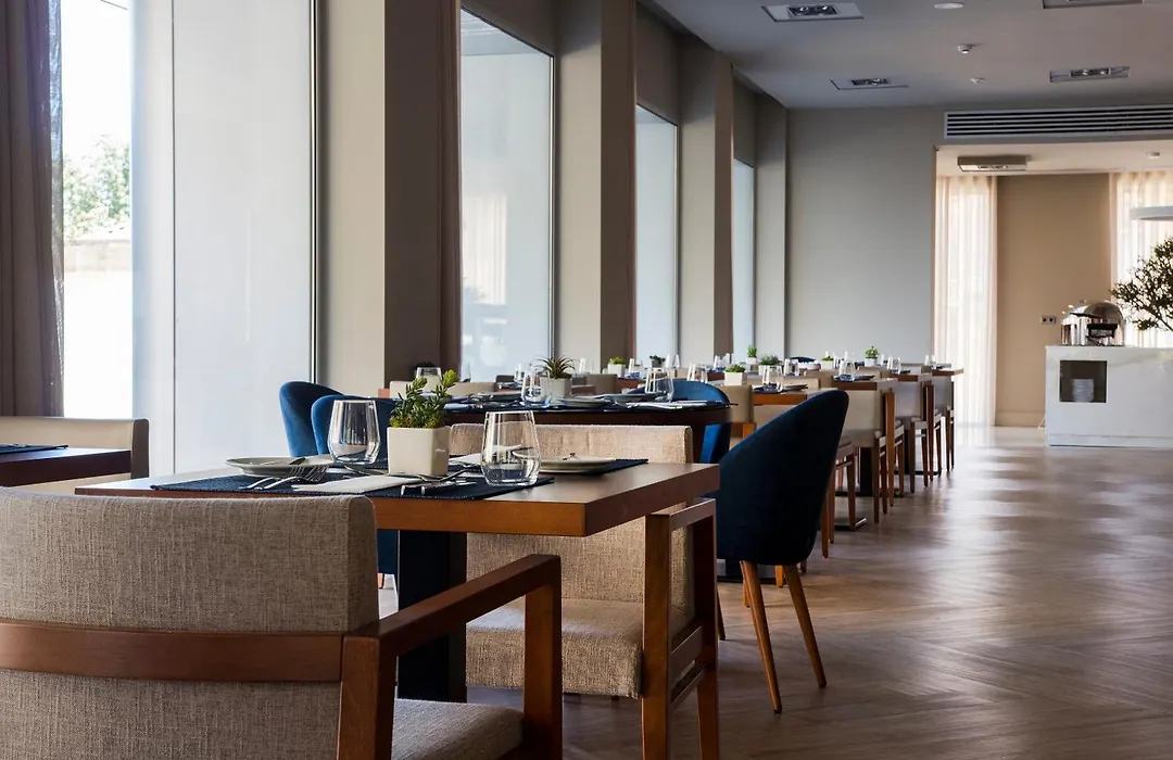 Melia Setubal-1