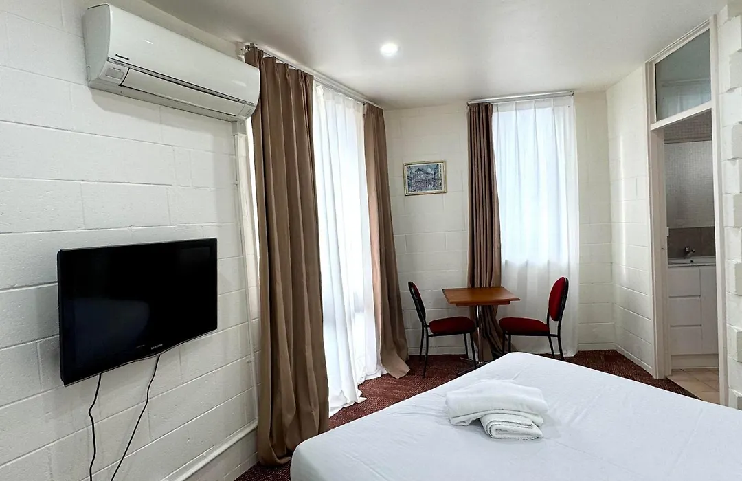 Pathfinder Motel-1