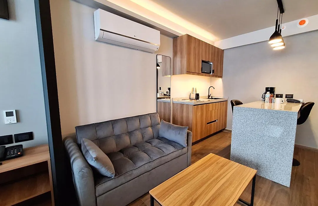 Hotel Block Suites-1
