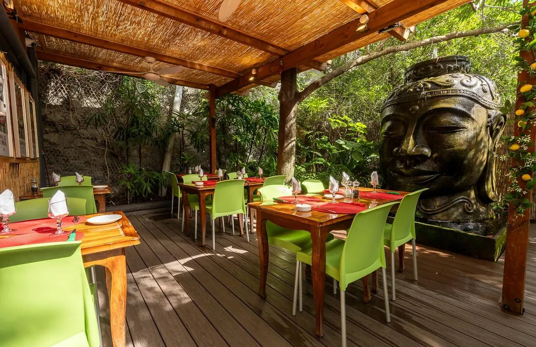 Hotel Du Centre Appart Hotel Business Avec Parking Gratuit A Noumea-1
