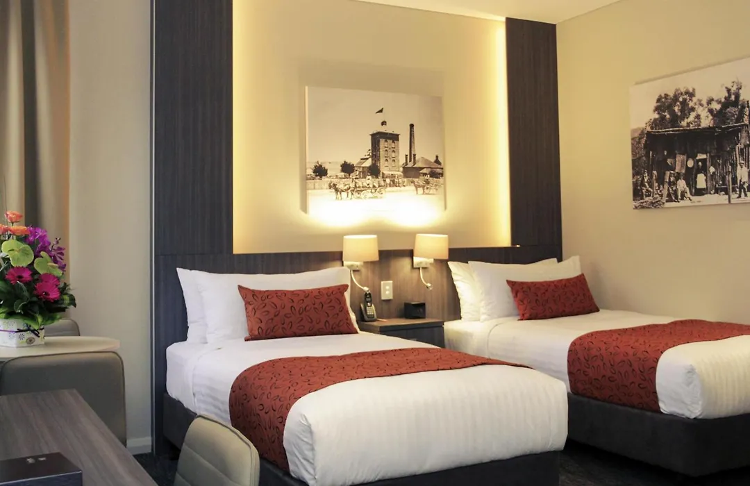 Mercure Orange-1