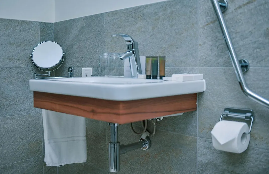 Crowne Plaza - Dar Es Salaam By Ihg-1