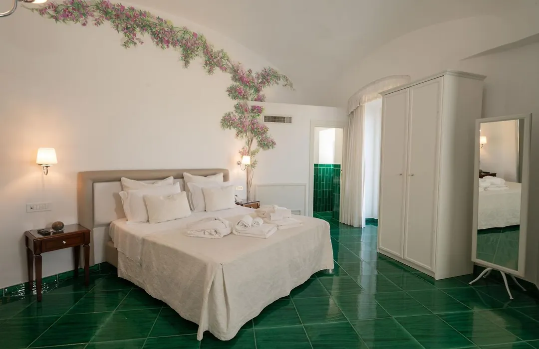 Core Amalfitano City Suites-1