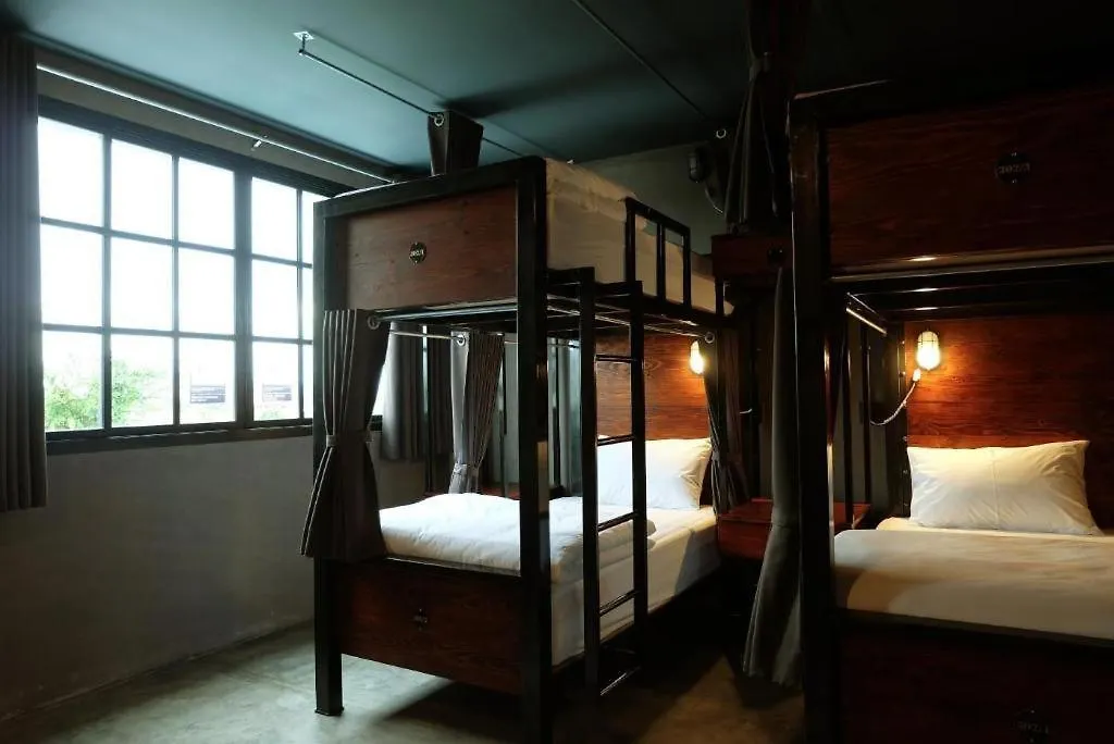Rider Bedroom Hostel & Cafe-1