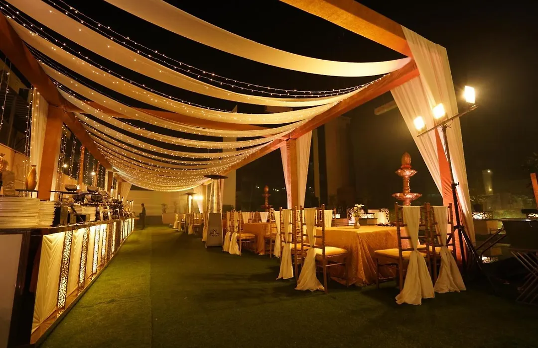 Bel-La Monde Hotel Nh8 At 6Km From Igi Airport Delhi-1