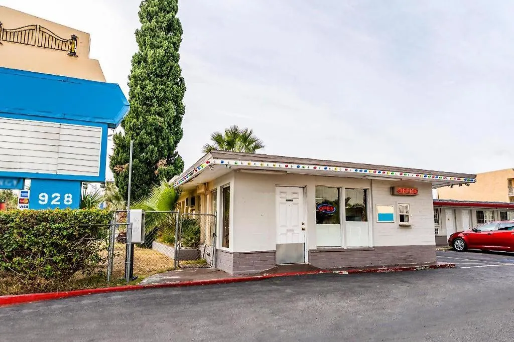 Oyo Gateway Motel Las Vegas North Strip/Fremont St. Area-1
