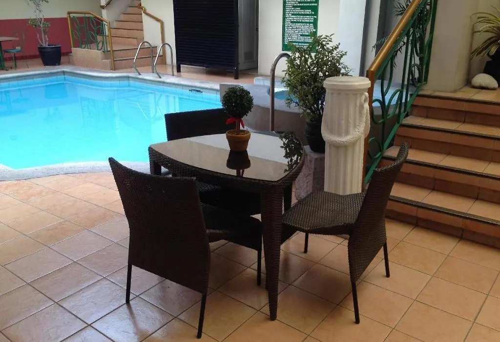 Dm Residente Hotel-1