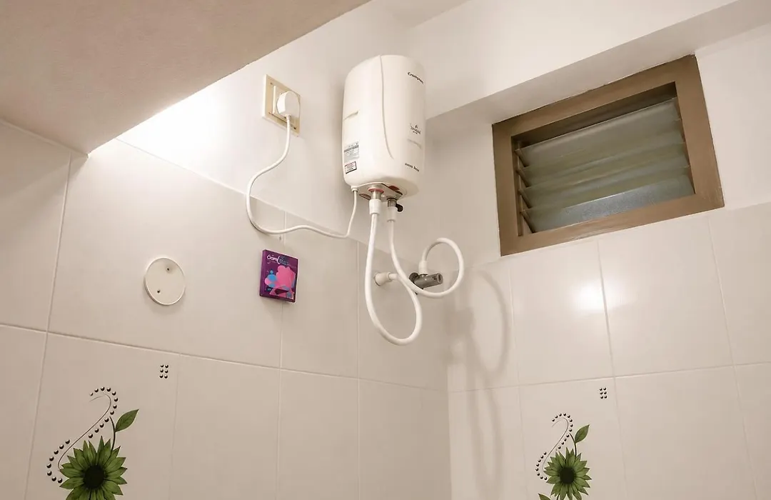 New Spacious 2Bhk Apartments In Tirupati Near Railway Station With Fully Equipped Kitchen, Ac Bedrooms, Washing Machine, 24 Hours Water, Caretaker Service, And Ample Space For Car Parking & Ideal For Families And Pilgrims-1