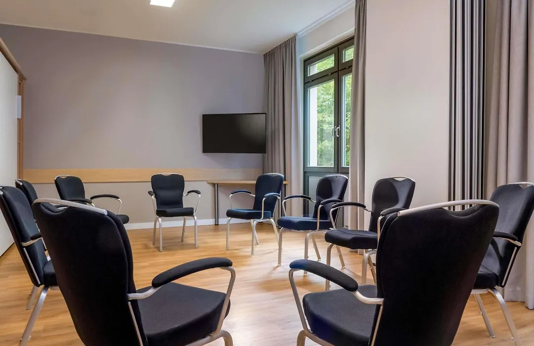 Moevenpick Hotel Muenchen-Airport-1