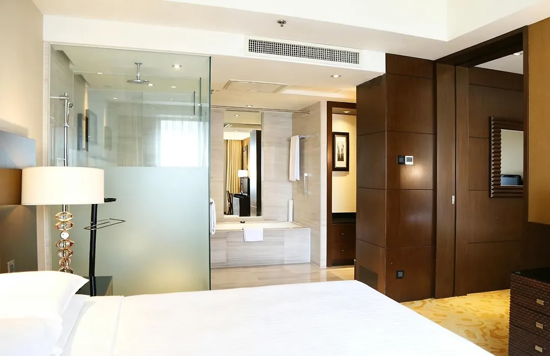 Courtyard By Marriott Shanghai Xujiahui-1
