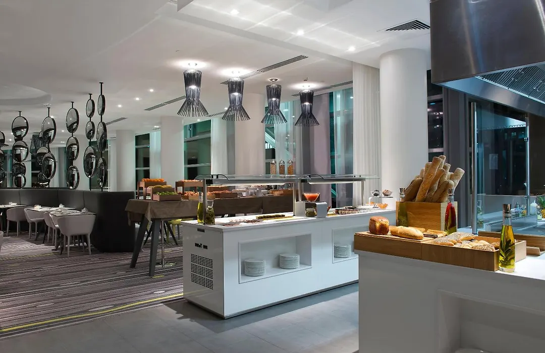 Melia Paris La Defense-1